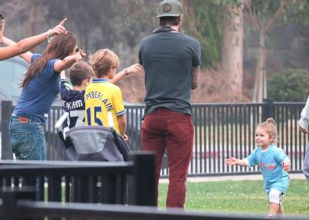 虎父无犬女有道理吗,小七贝克汉姆足球训练