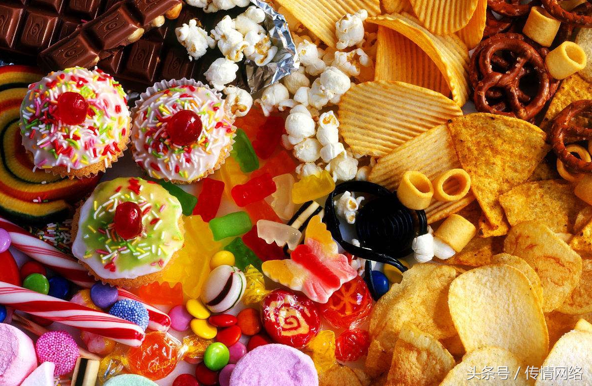 别再送鲜花了，约会必吃零食大盘点，让她对你的爱停不下来！
