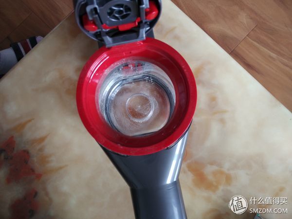 用过戴森才知道家里多脏,dyson戴森吸尘器v10宣传