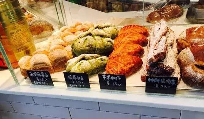 大连经典味道面包店有几个店,正宗大连值得吃的面包