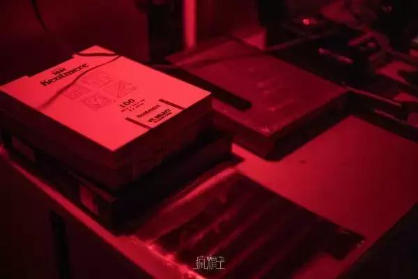 搏一搏，洗手间也能变暗房