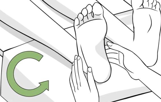 自己在家按摩脚底手法教程完整版,脚底按摩怎么学