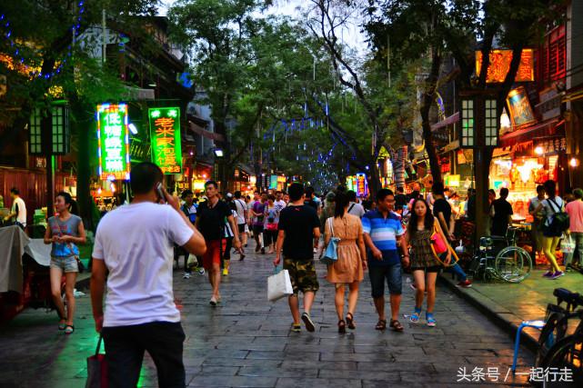 旅游城市十大特点美食街,旅游城市美食街推荐