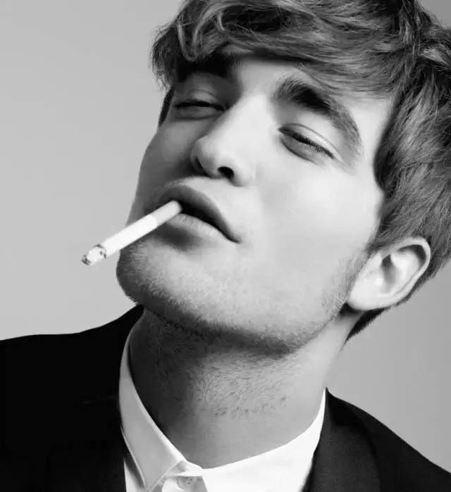 越看越帅的脸型国字脸,短国字脸怎么整成窄方脸