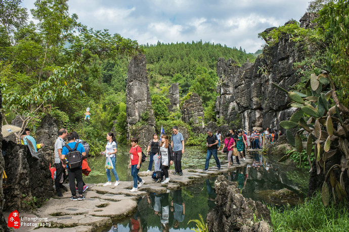 贵州黄果树瀑布特点,神奇的贵州风景区黄果树瀑布