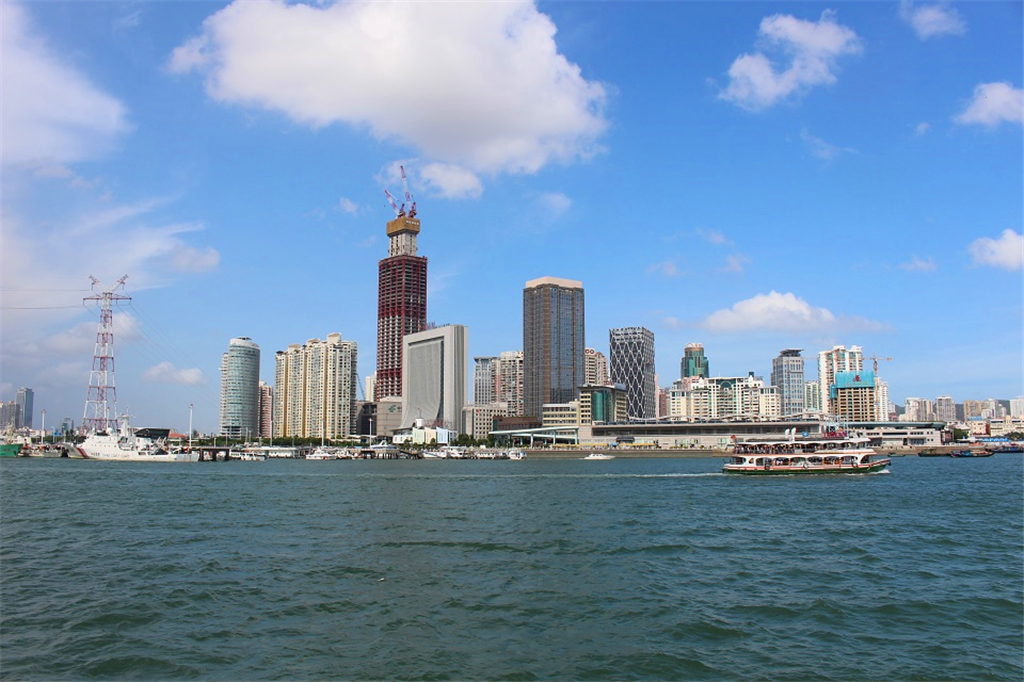 还有一座优美的小岛鼓浪屿,无敌景色厦大鼓浪屿