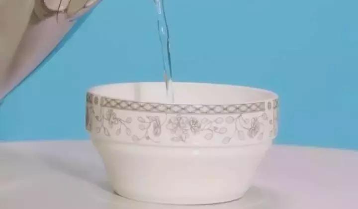 面粉能做面膜吗能美白吗,用面粉做面膜能美白吗