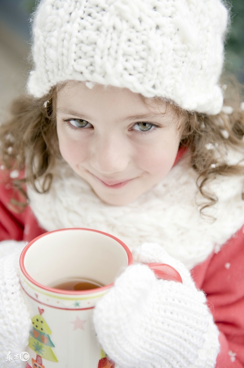 宝妈带孩子留什么发型好看,适合宝妈带娃简单易学的发型