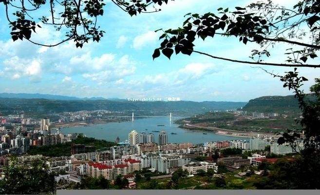 三峡船上看万州山城,万州三峡最好的地方