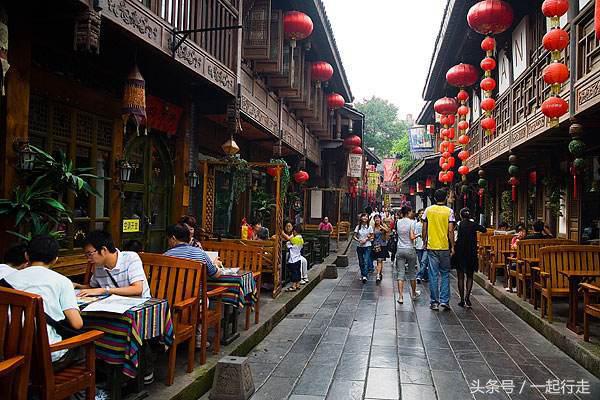 旅游城市十大特点美食街,旅游城市美食街推荐
