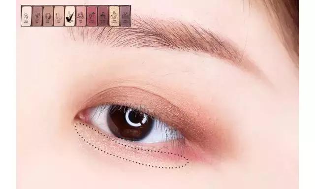 爱丽小屋眼影br401怎么用 (爱丽小屋眼影盘dusty cat)