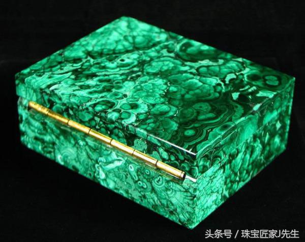 孔雀石是珠宝吗,奢侈品珠宝孔雀石