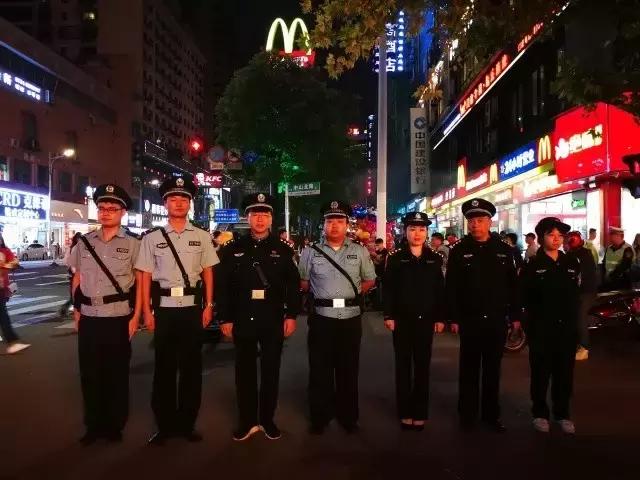 「迎接十九大」多图曝光！石鼓民警假期“夜生活”