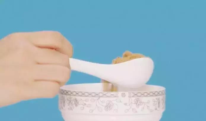 面粉能做面膜吗能美白吗,用面粉做面膜能美白吗