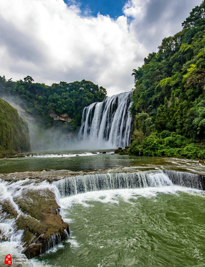 贵州黄果树瀑布特点,神奇的贵州风景区黄果树瀑布