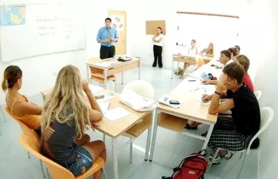 嗨！你听说过马耳他吗？一个既美丽又高度发达的岛国！