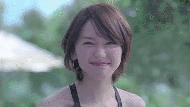 显脸小有层次感的中长发,中长发什么造型显小