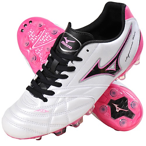 十种最好看的足球鞋,经典足球鞋盘点