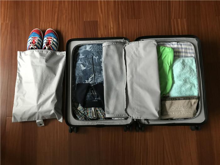 小米90分轻商务登机箱第二代上手,小米商旅背包199和149