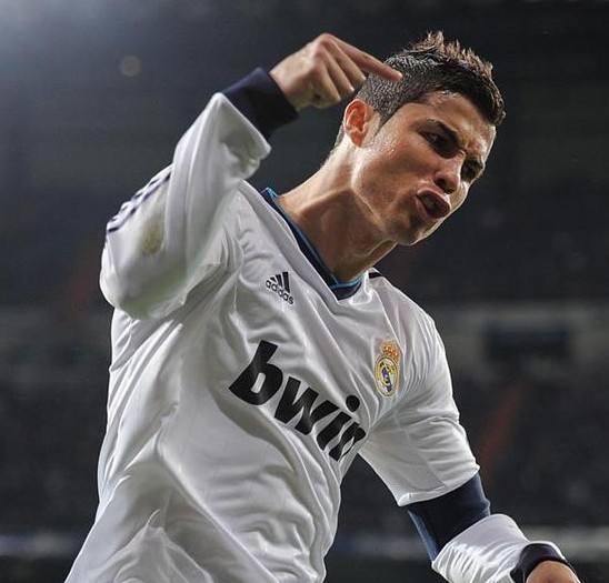 鍏嬮噷鏂拏浜氳缃楃撼灏斿鐩樺甫,瓒崇悆宸ㄦ槦鍏嬮噷鏂拏浜氳路缃楃撼灏斿