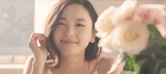 郑明明眼霜是大牌子吗,什么牌子的眼霜比较好用