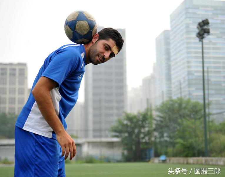 来自西班牙的足球外教谢尔曼爱上“奇妙”重庆