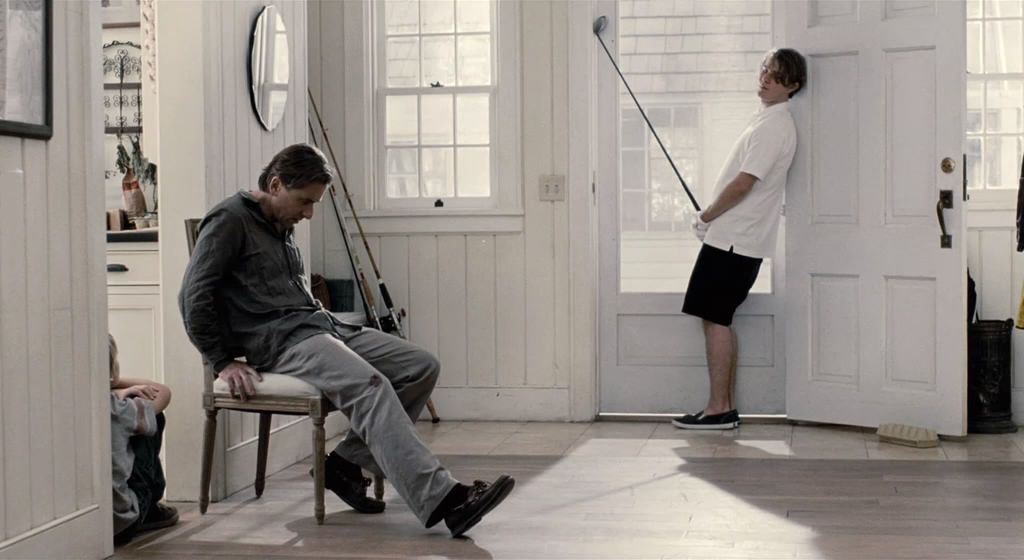 熊孩子捣乱导致自己死亡的电影,四个鸡蛋引发的血案太惨了