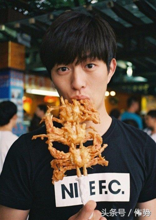 纪凌尘长得帅吗,纪凌尘和男模同台