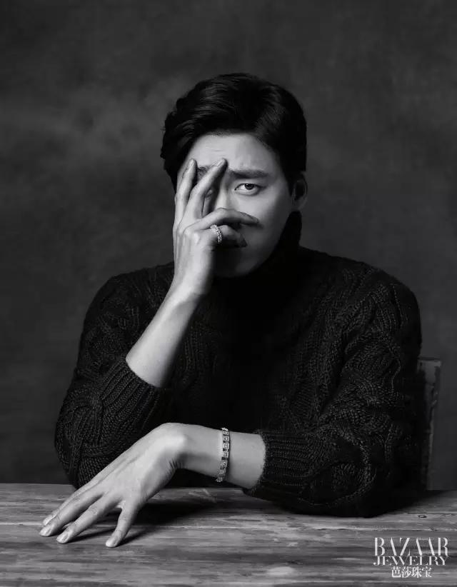 不仅爱看男神们的的逆天颜值，更爱看他们超赞的配饰搭配