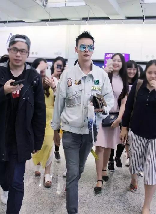 不仅爱看男神们的的逆天颜值，更爱看他们超赞的配饰搭配