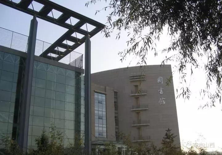 想看看自己老祖宗从哪来的，可以到这些图书馆查查家谱