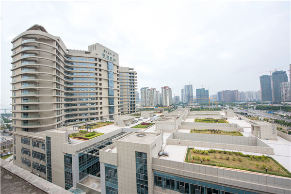 深圳二档医保可以去哪个医院看病,深圳二档医保可以在异地看门诊吗