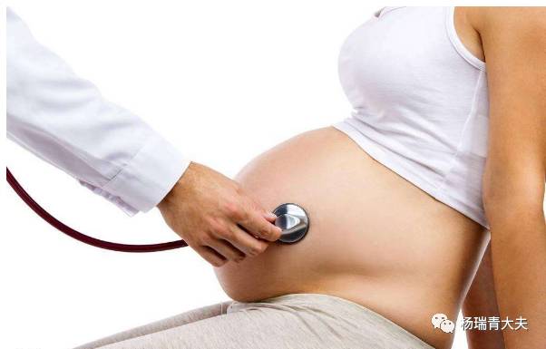 孕妇被胎儿踢破子宫,孕妇被踢肚子大出血电视剧结局