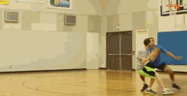 每个人都会犯低级的错误的句子,大多数人都会犯的错误