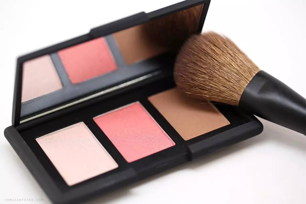 定妆粉正确的化妆先后顺序,化妆的正确步骤顺序不卡粉