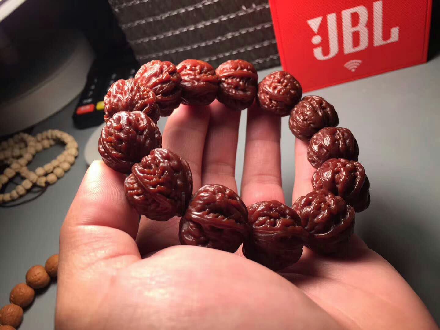 最值得玩的小核桃手串,老核桃手串收藏