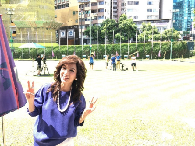 她是蛇蝎心肠的红姨相守26年男友去世为忘记伤痛坚持拍戏