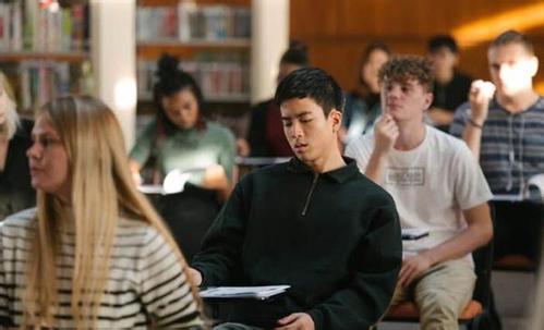 泰国电影跟天才枪手一样火的,泰国天才枪手片