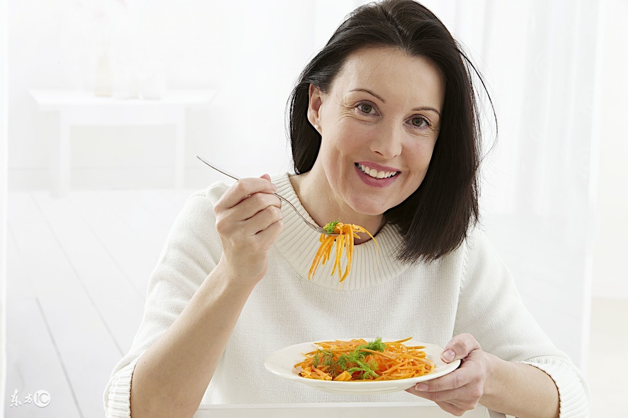 备孕前三个月叶酸怎么吃才正确,备孕期间叶酸正常还用补叶酸吗