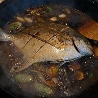 红烧鲳鱼用黄豆酱做法,红烧鲳鱼豆腐家常做法