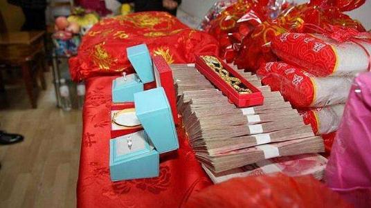 福州订婚男方到女方家怎么做,福州结婚女方都要准备什么呢