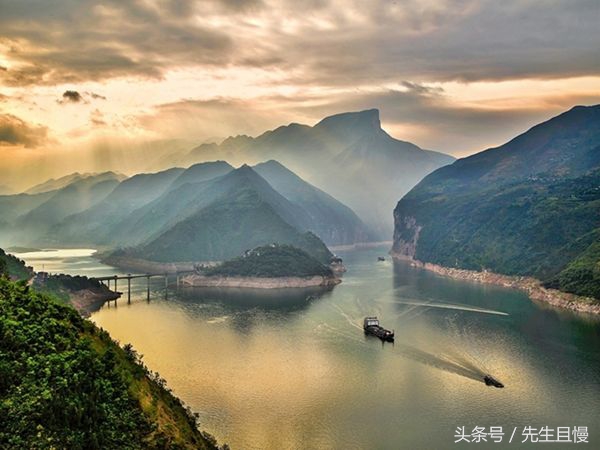 重庆人一定要记住这10首古诗，他们笔下的重庆最壮美