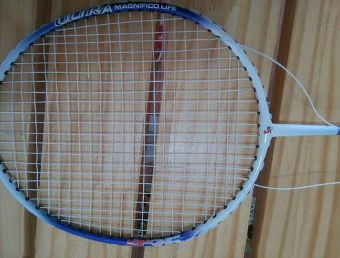 羽毛球穿线如何辨别穿线好坏,羽毛球拍穿线教程全过程