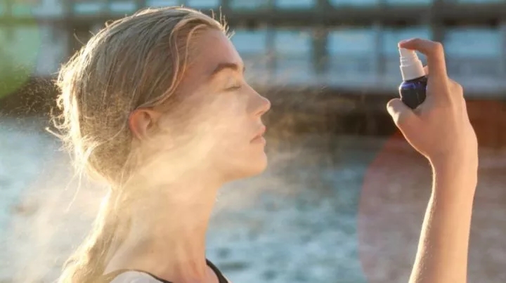 男士面部干燥用什么护肤,秋冬干燥皮肤怎么保持水嫩