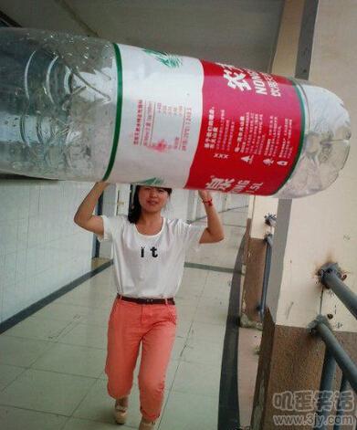 语文老师一回头此地就是黄鹤楼,语文老师一抬头此地是黄鹤楼