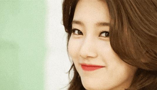 用TA一抹唇部就像打了玻尿酸！水光唇小心机有这么厉害？