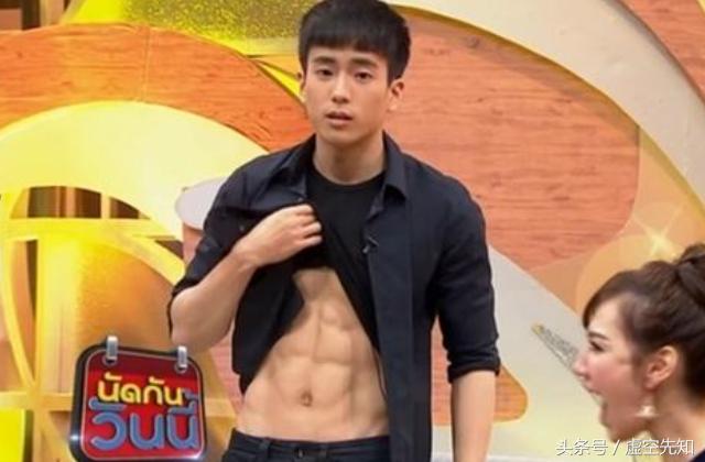 天才枪手班克腹肌,天才枪手男主角肌肉照