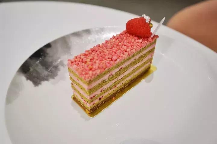 成都最好吃最豪华的甜品店,成都仅此一家的网红甜品店