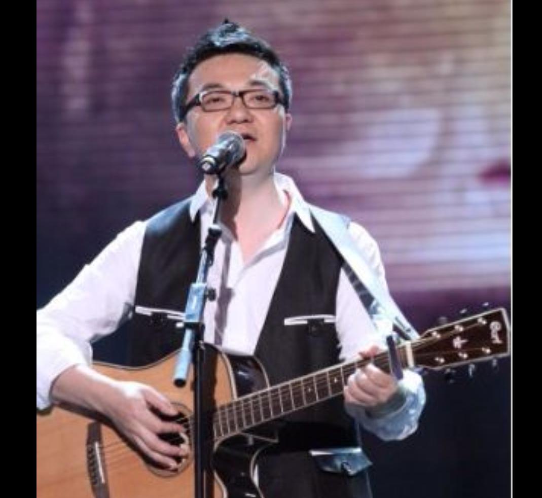 足球解说员董路徐亮,足球解说员董路视频