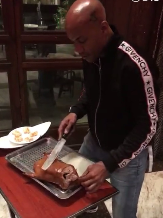 马布里当年的招牌动作,马布里最大的基本功